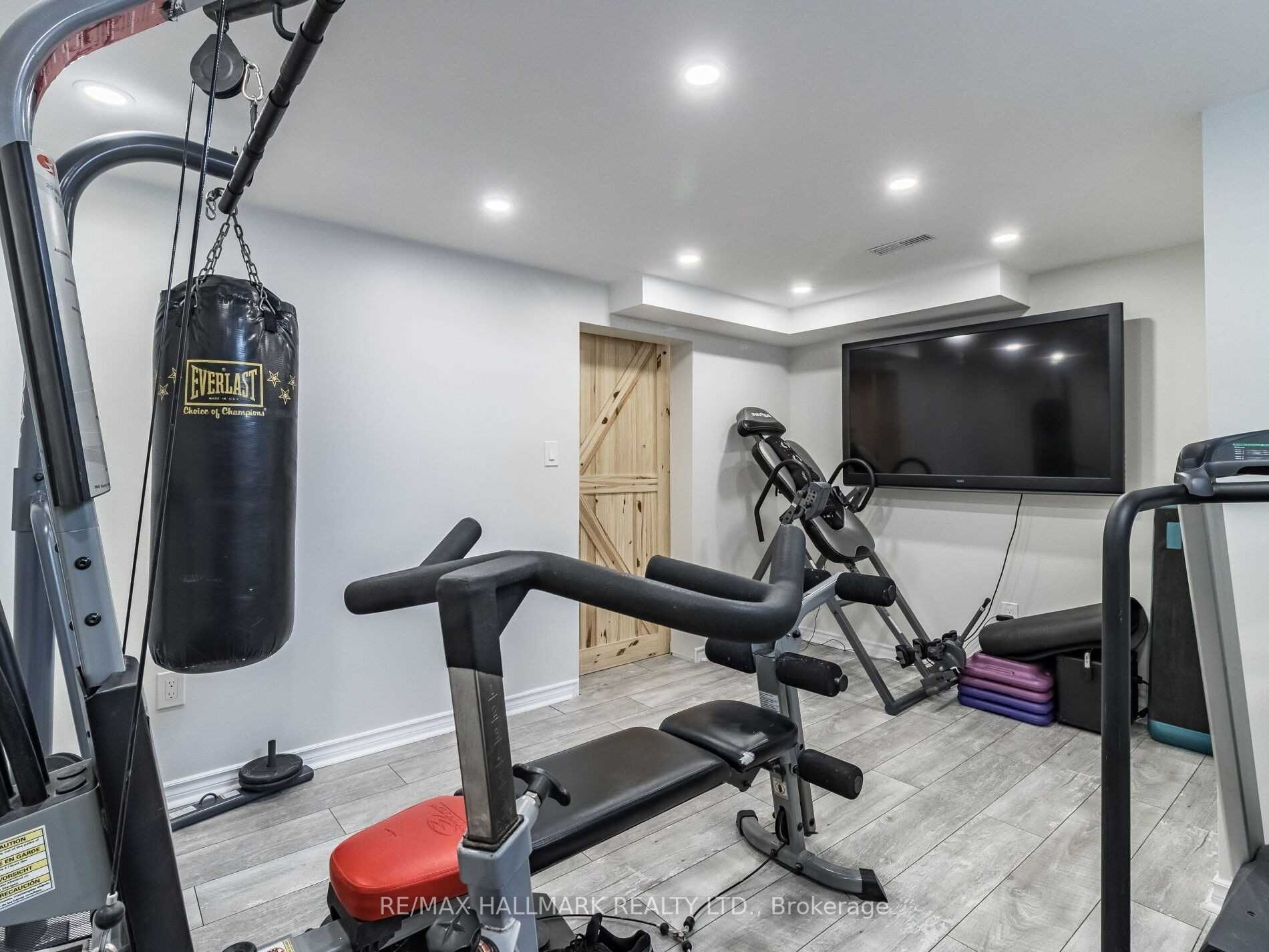 33 Sandal wood Drive