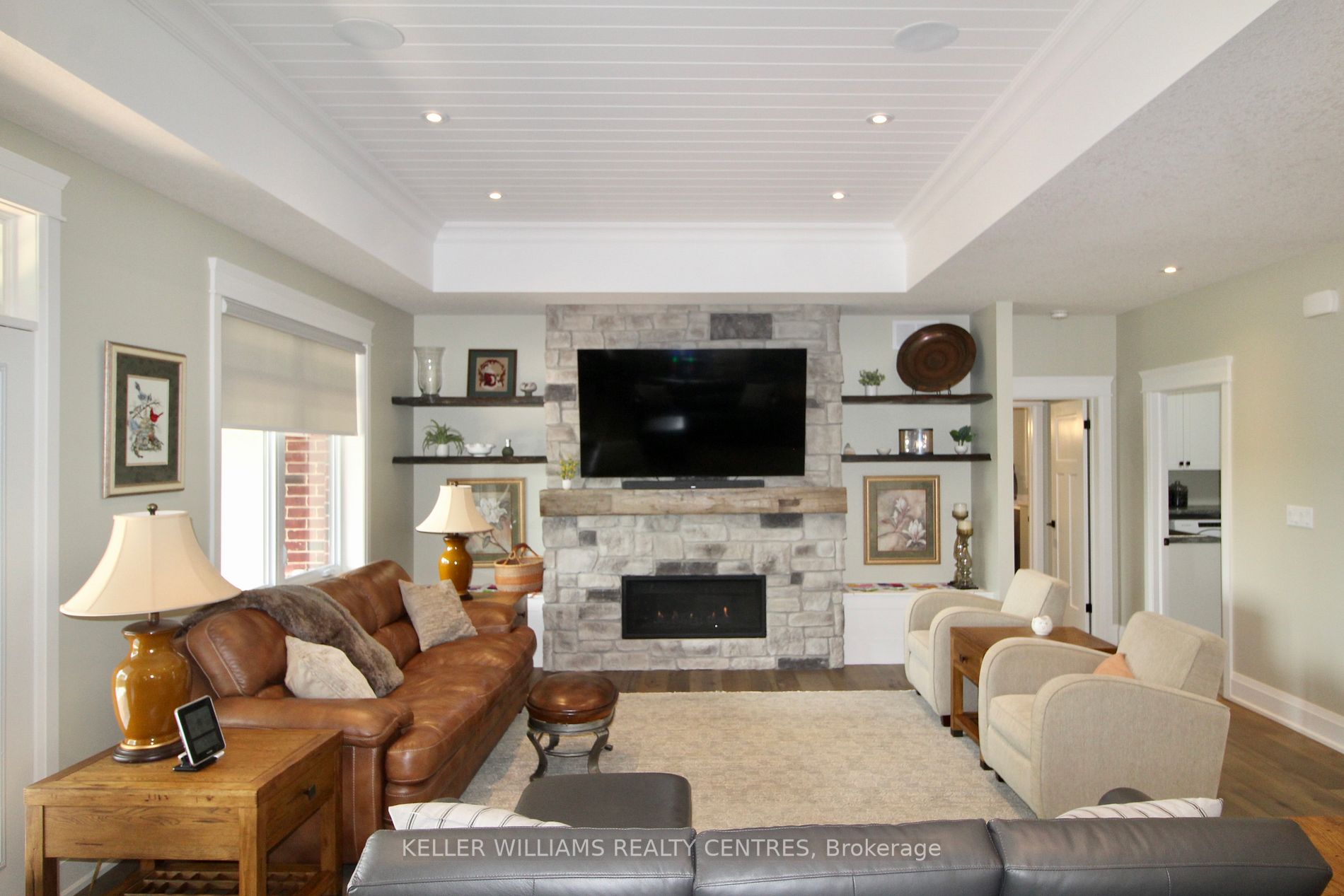 220 Djay Cres