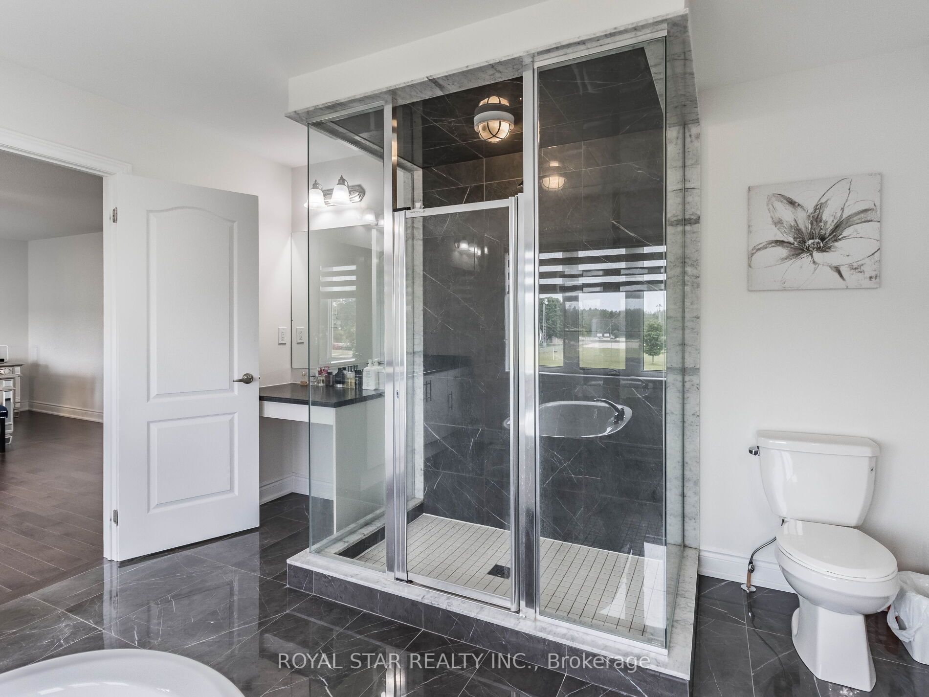 Listing X6707318 - Large Photo # 17