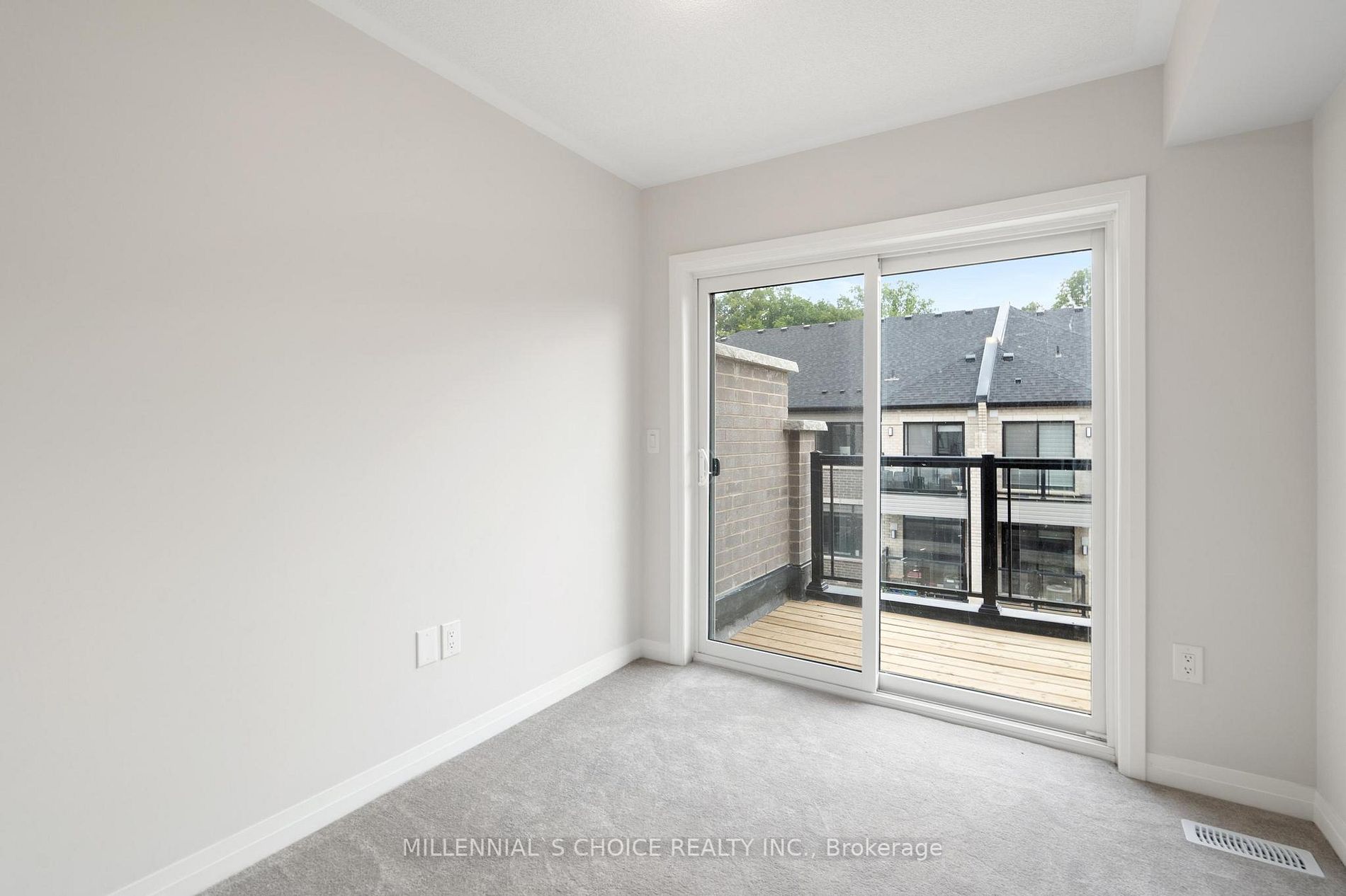 585 Colborne St E, #1004