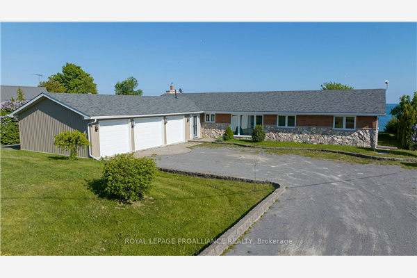 605 Barcovan Beach Rd, Quinte West