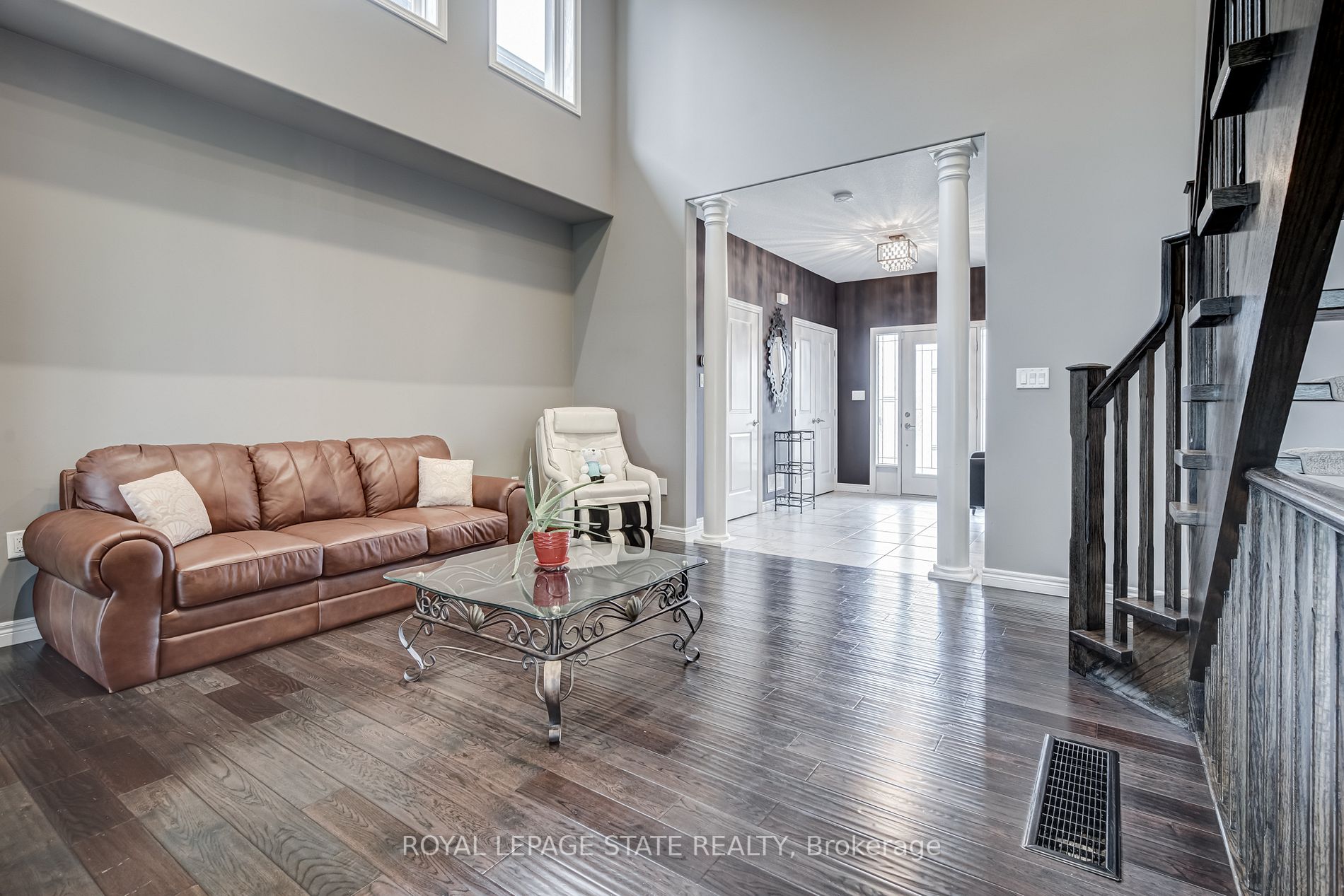 84 Lorne Ave