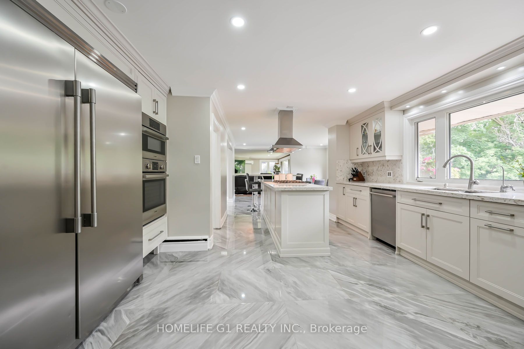 10 Douglas Pl