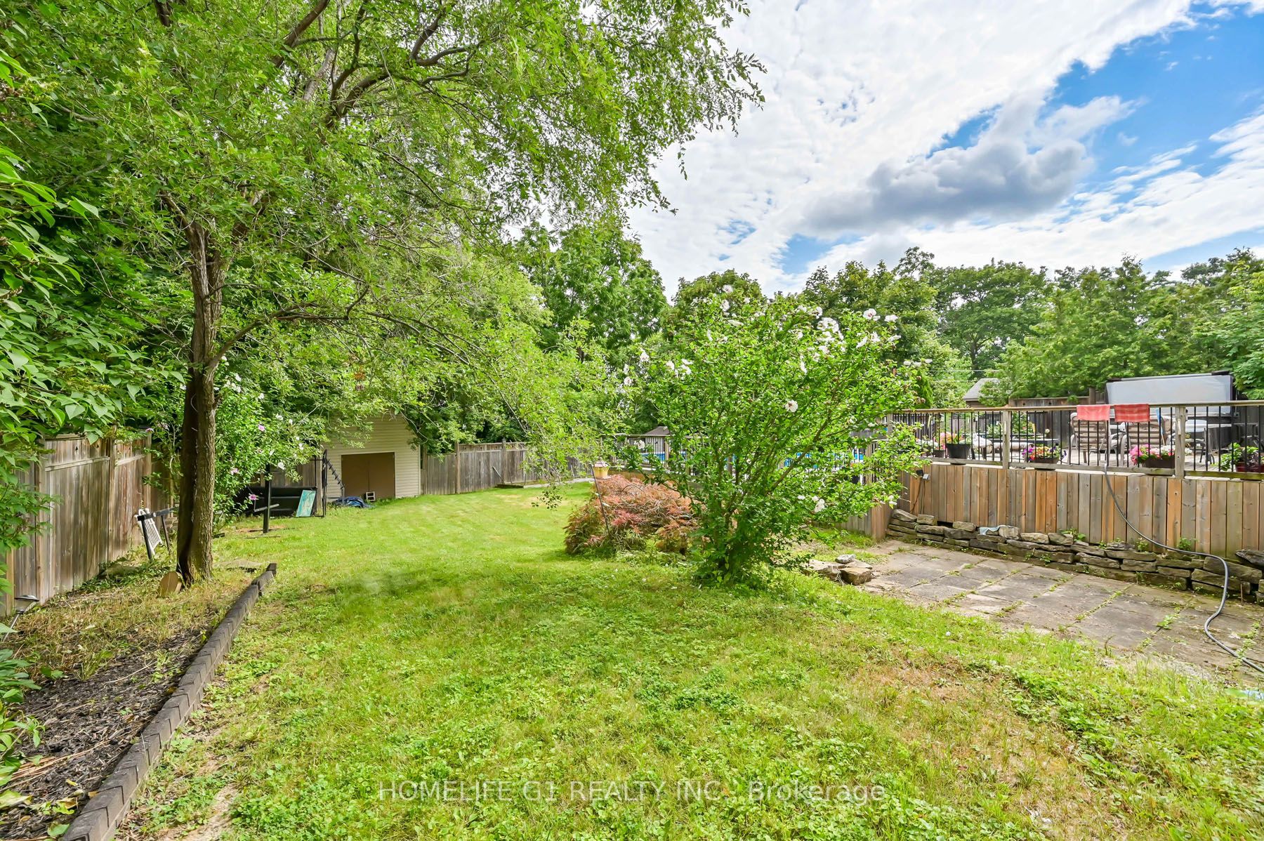 10 Douglas Pl