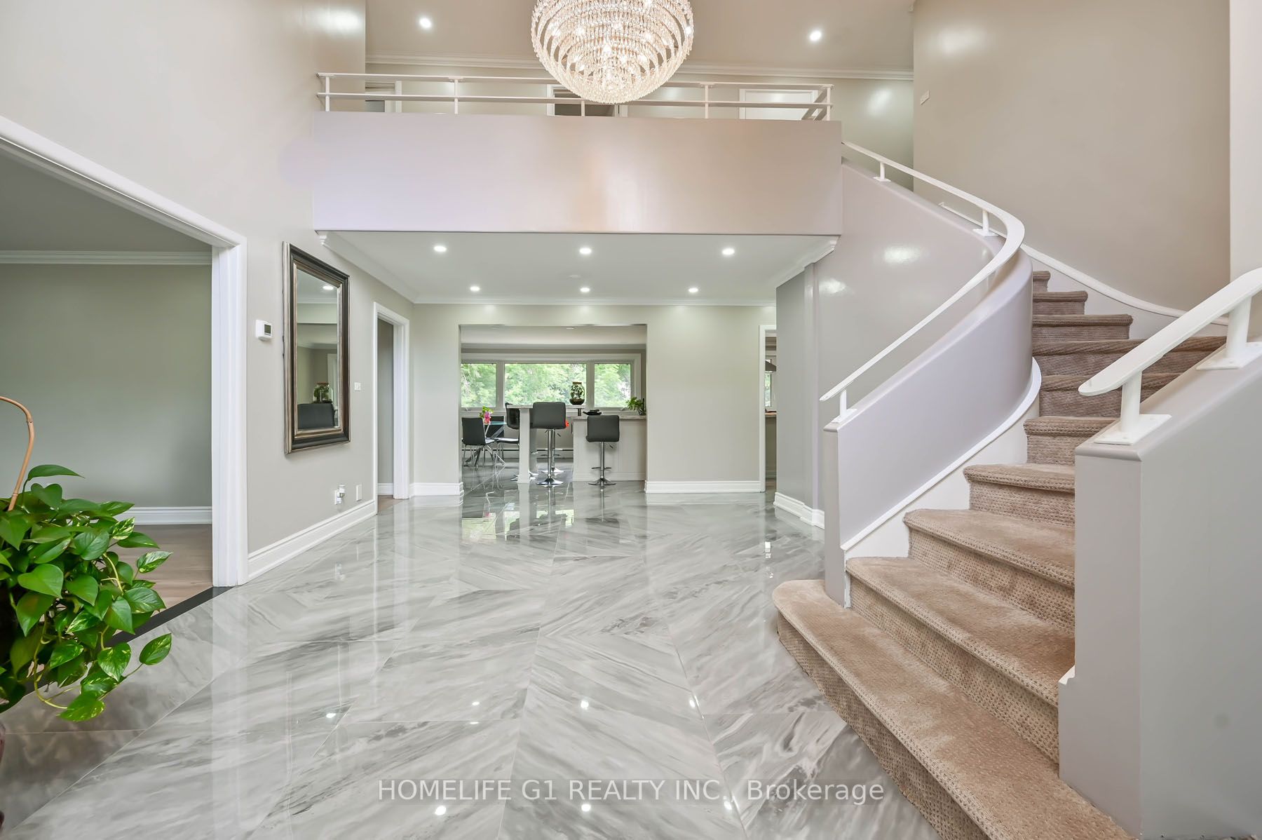 10 Douglas Pl