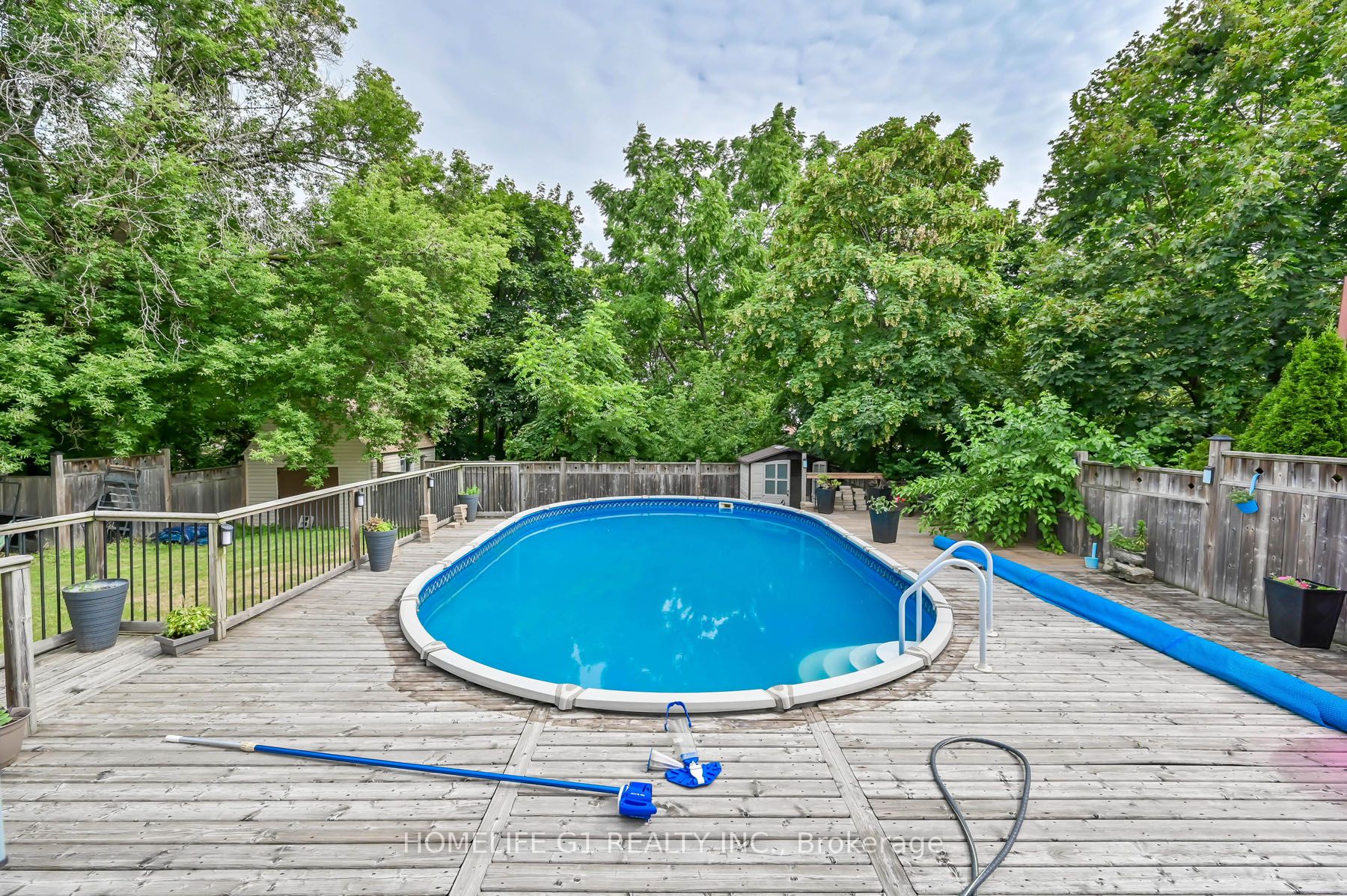 10 Douglas Pl