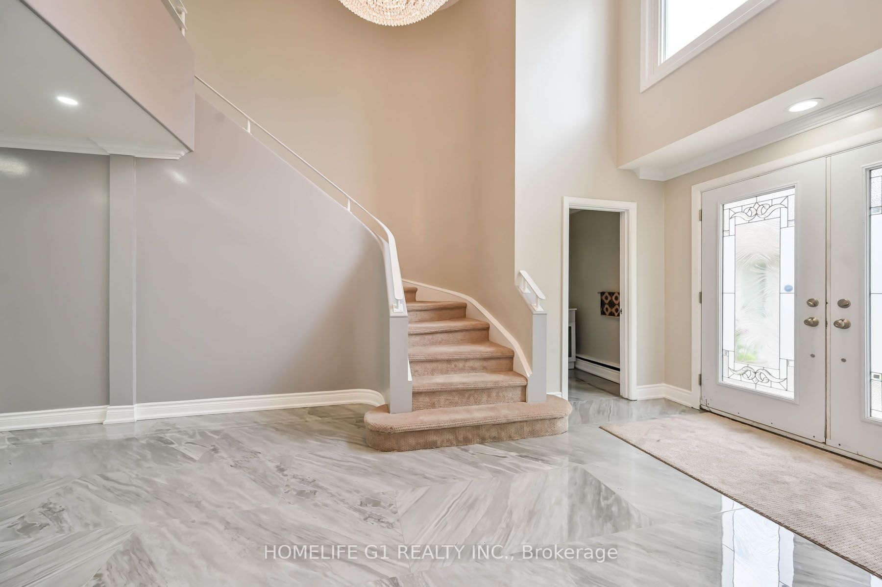 10 Douglas Pl
