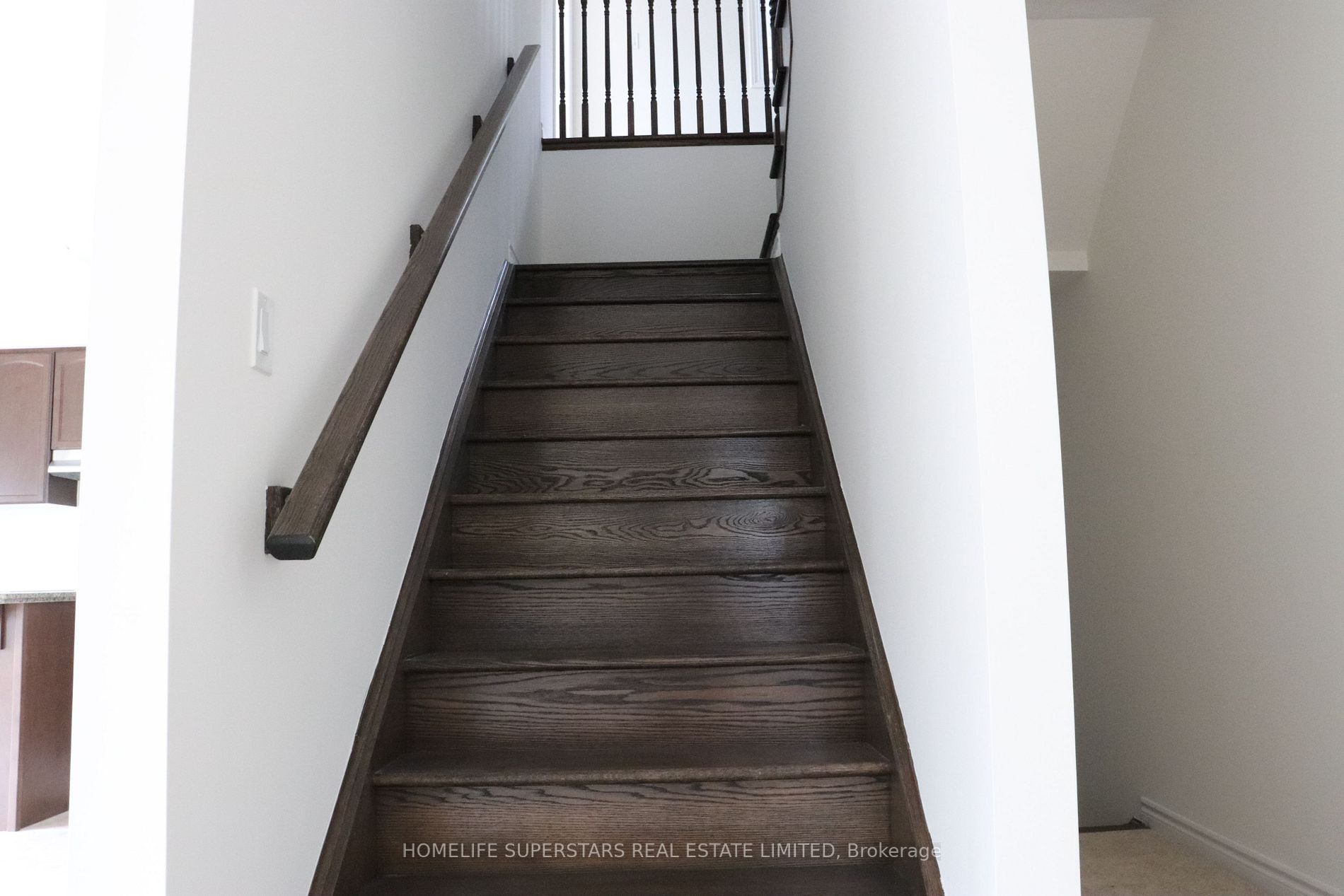 Listing X6710952 - Large Photo # 2