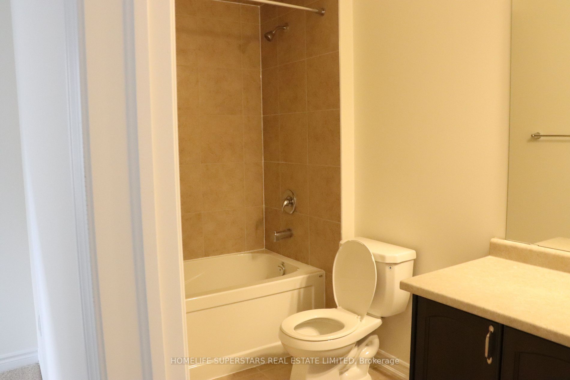 Listing X6710952 - Large Photo # 9
