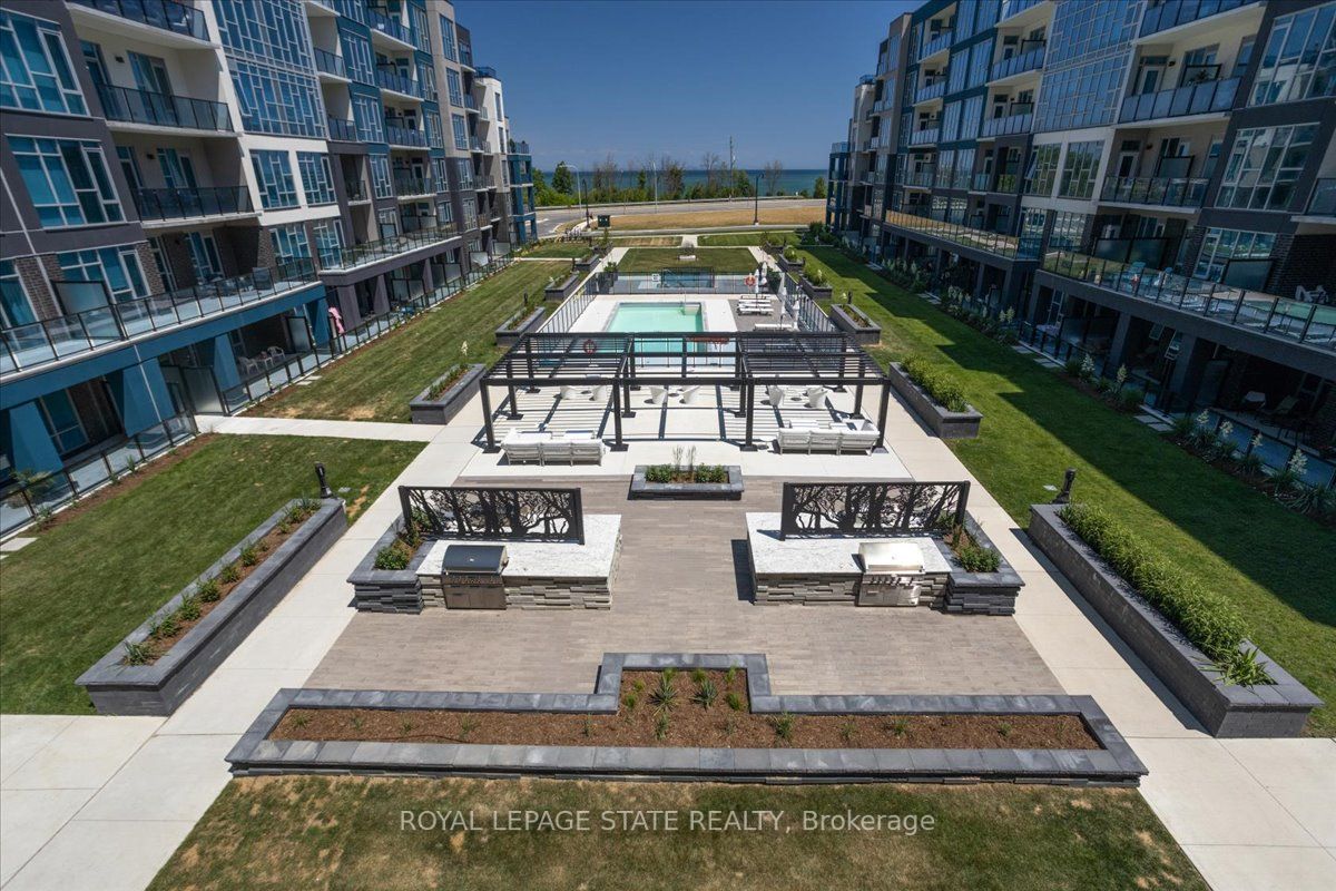 16 Concord Pl, #150