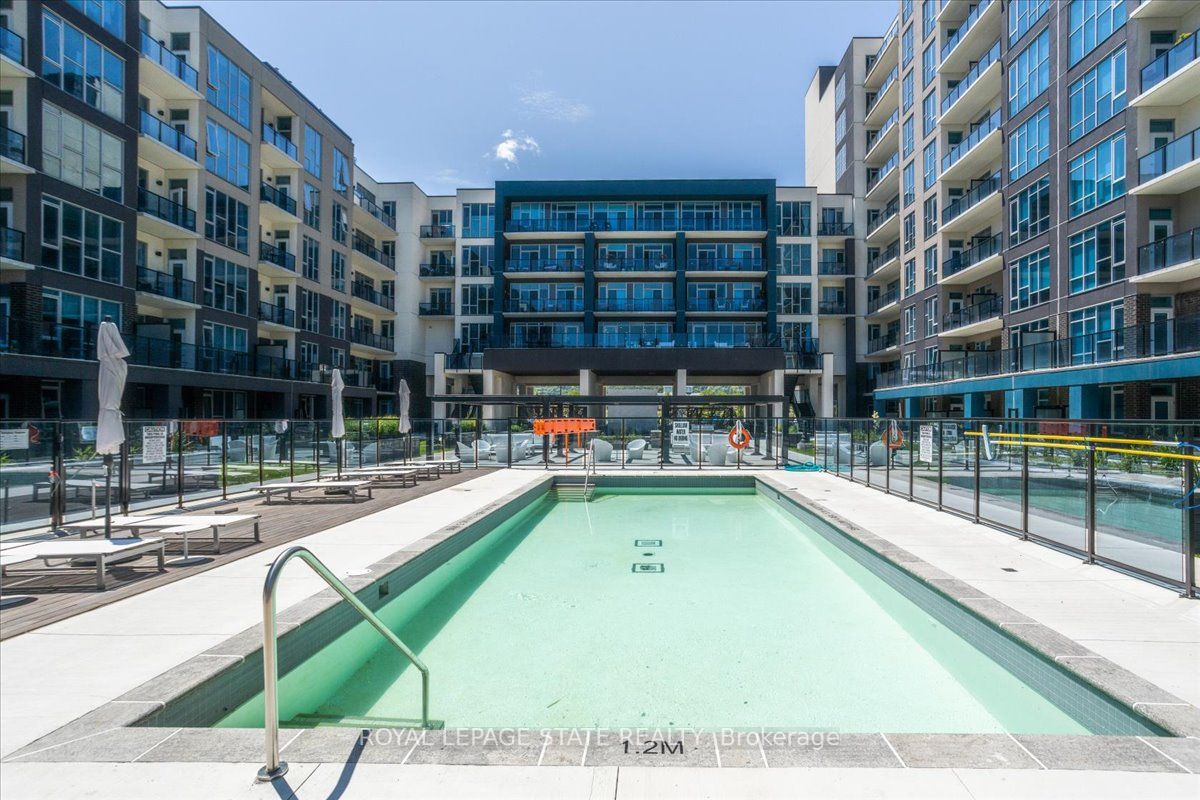16 Concord Pl, #150