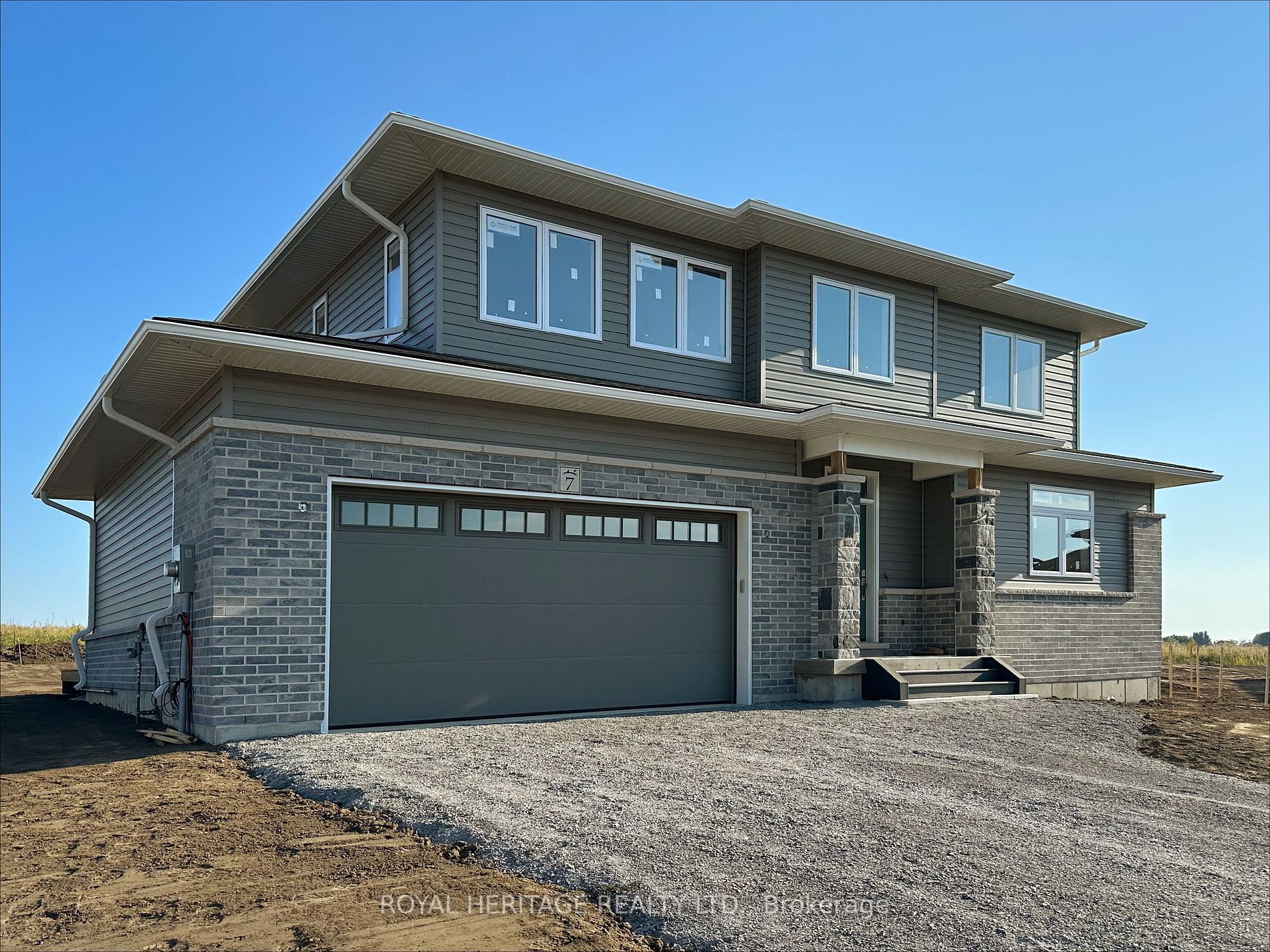7 Sunridge Crt