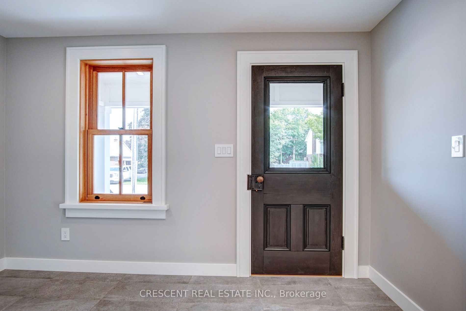 168 Daniel St