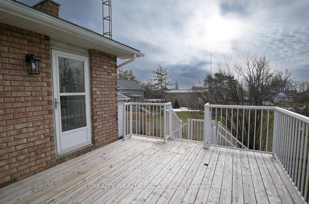 50 Belleville St