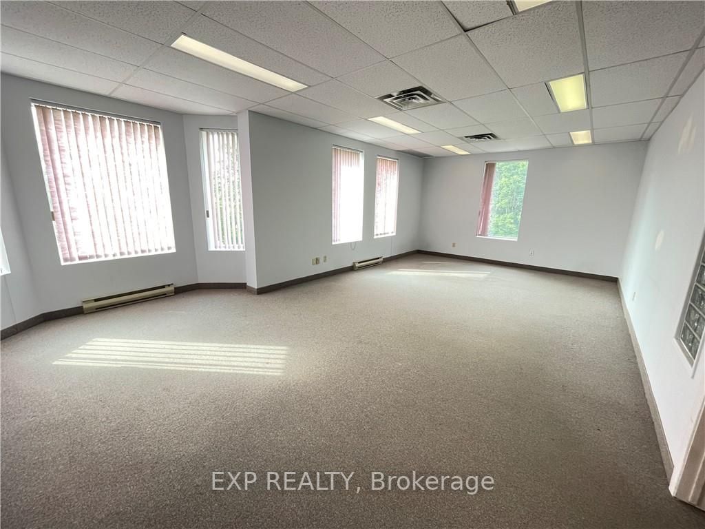 35 Main St N, #21