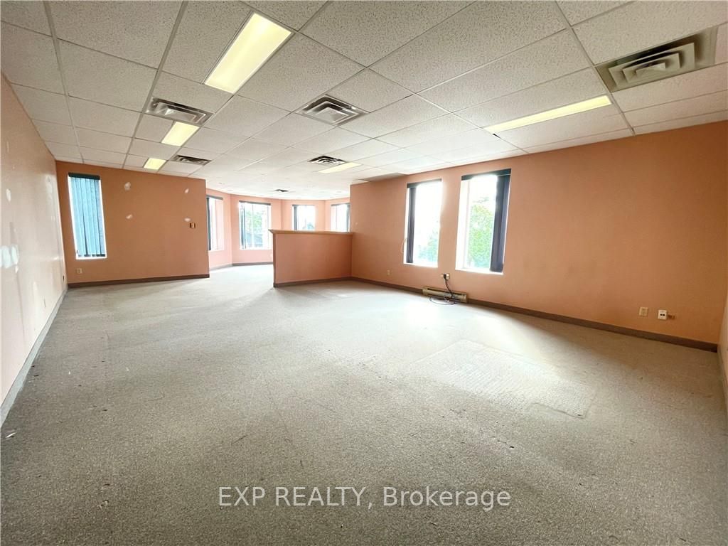 35 Main St N, #21