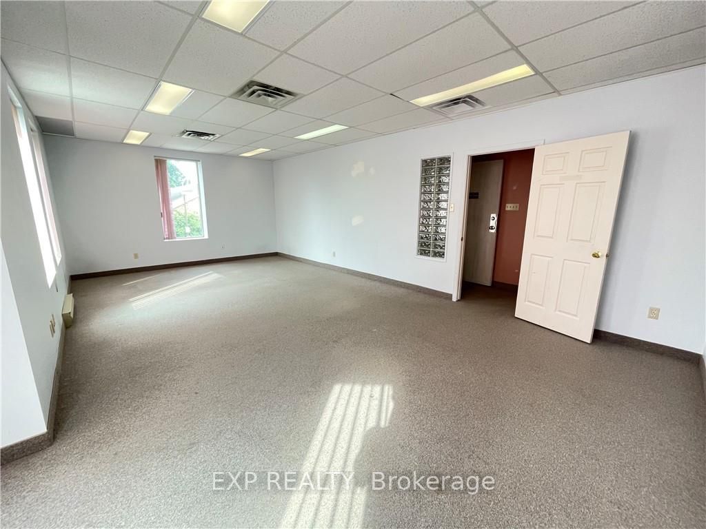 35 Main St N, #21