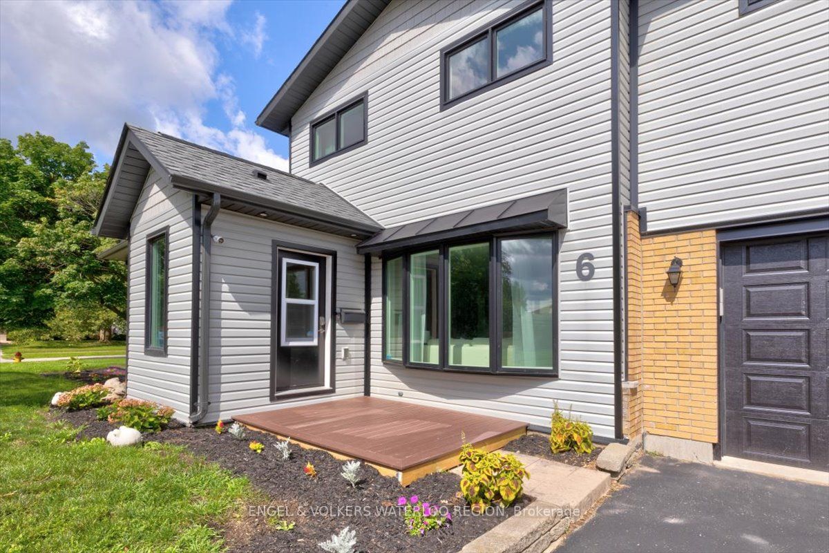 6 Applewood Ave