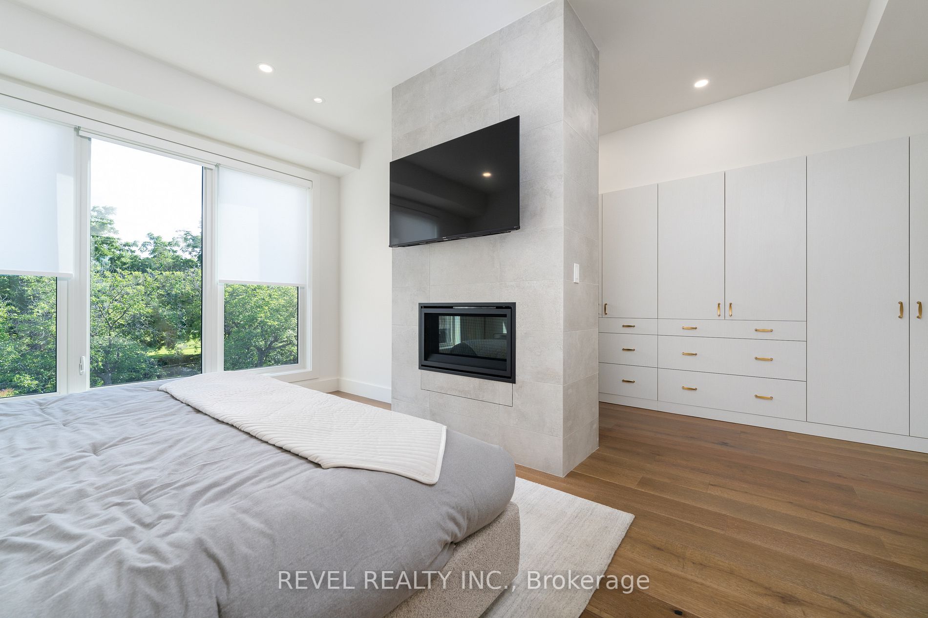 1397 York Road #10