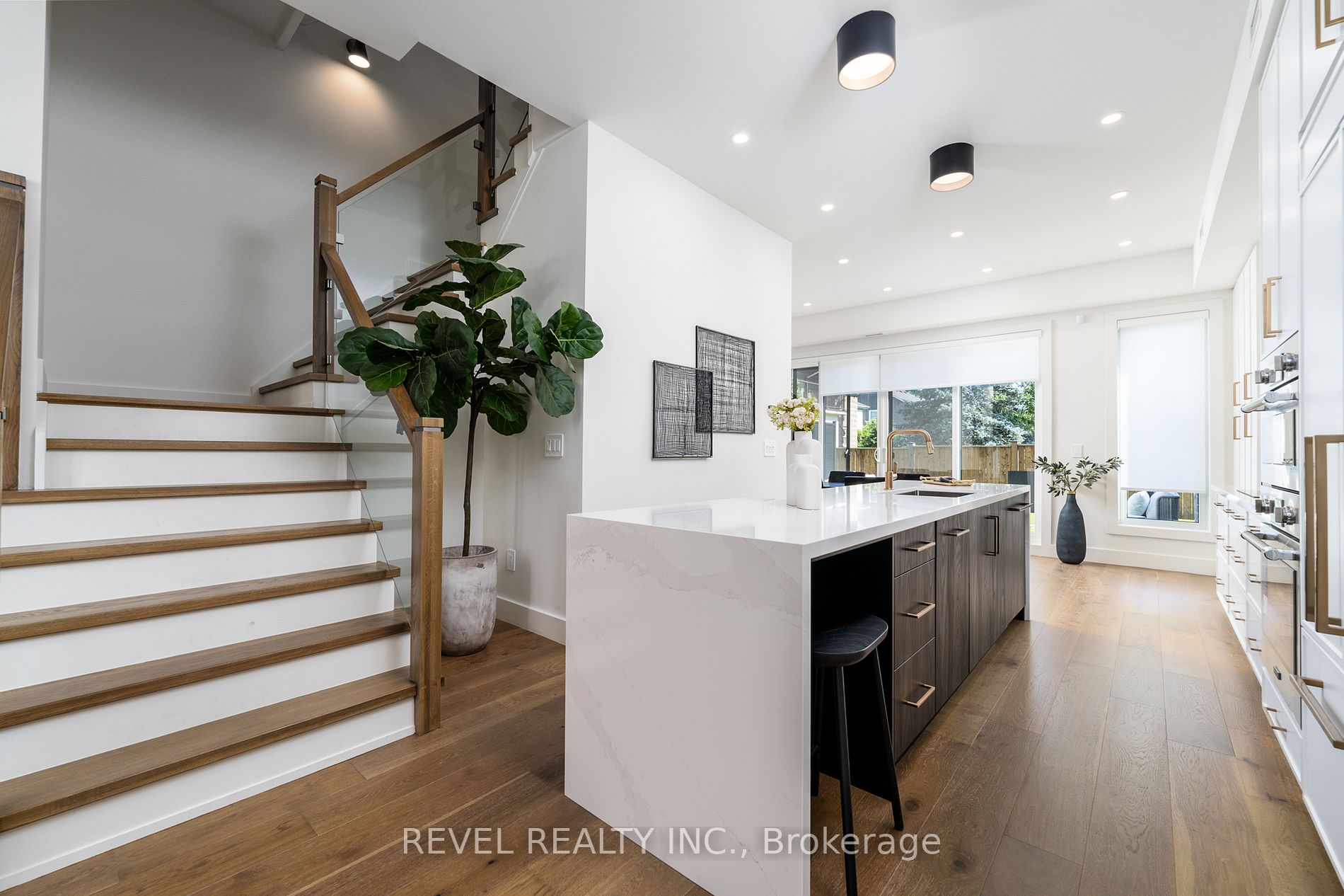 1397 York Road #10