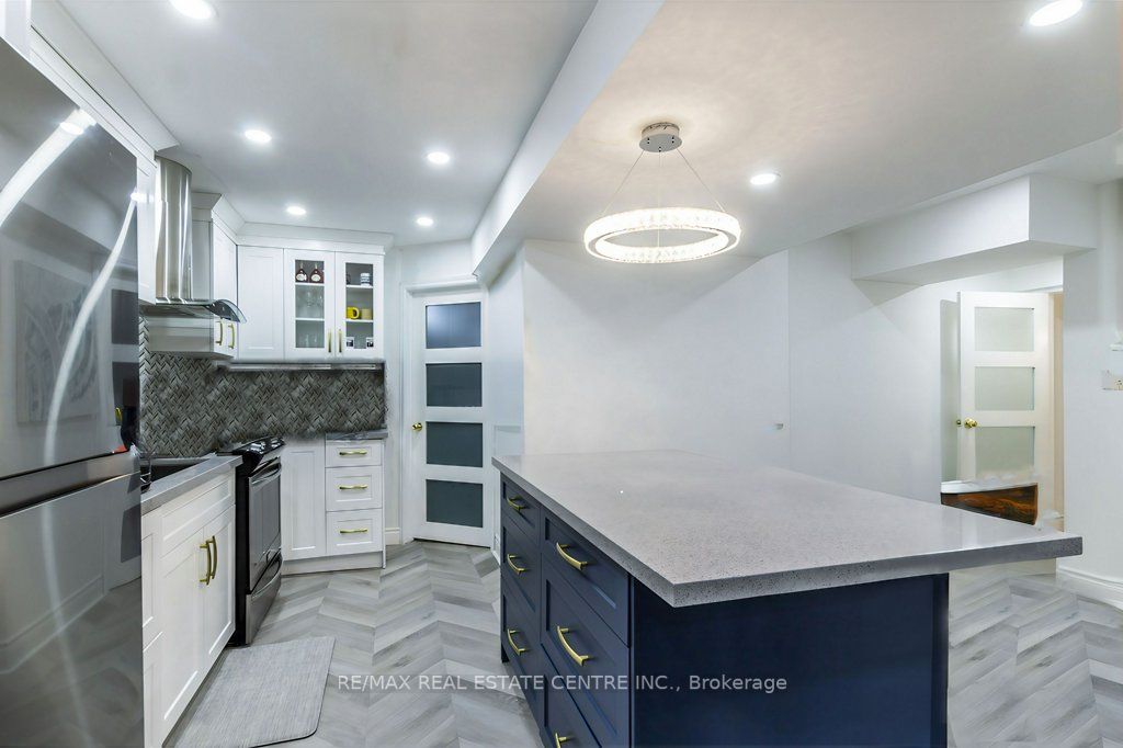 252 Thorner Dr