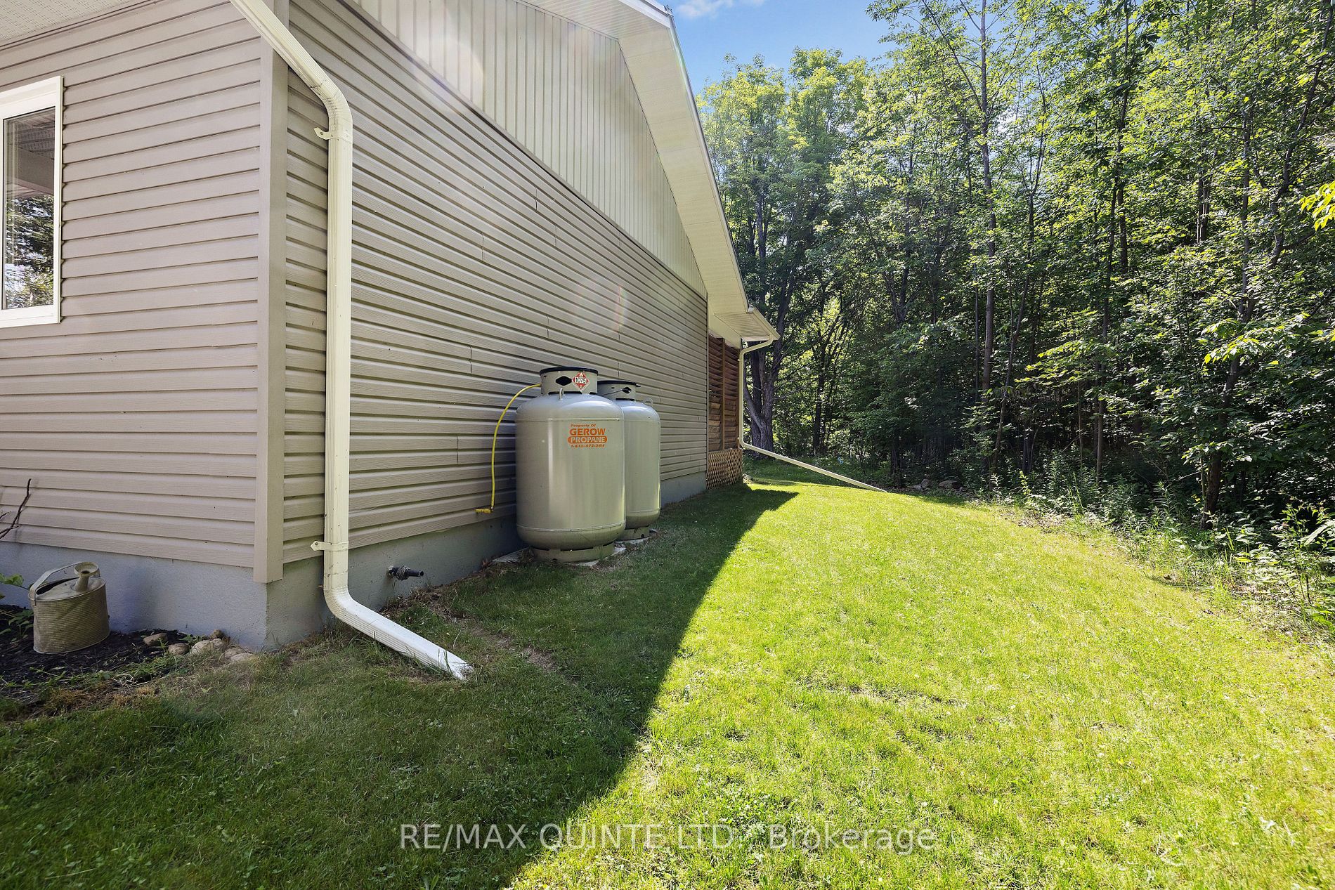 35 WILDROSE Circle