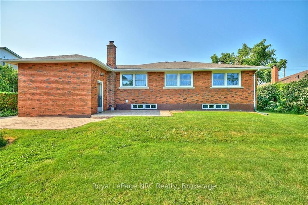 349 Lake St