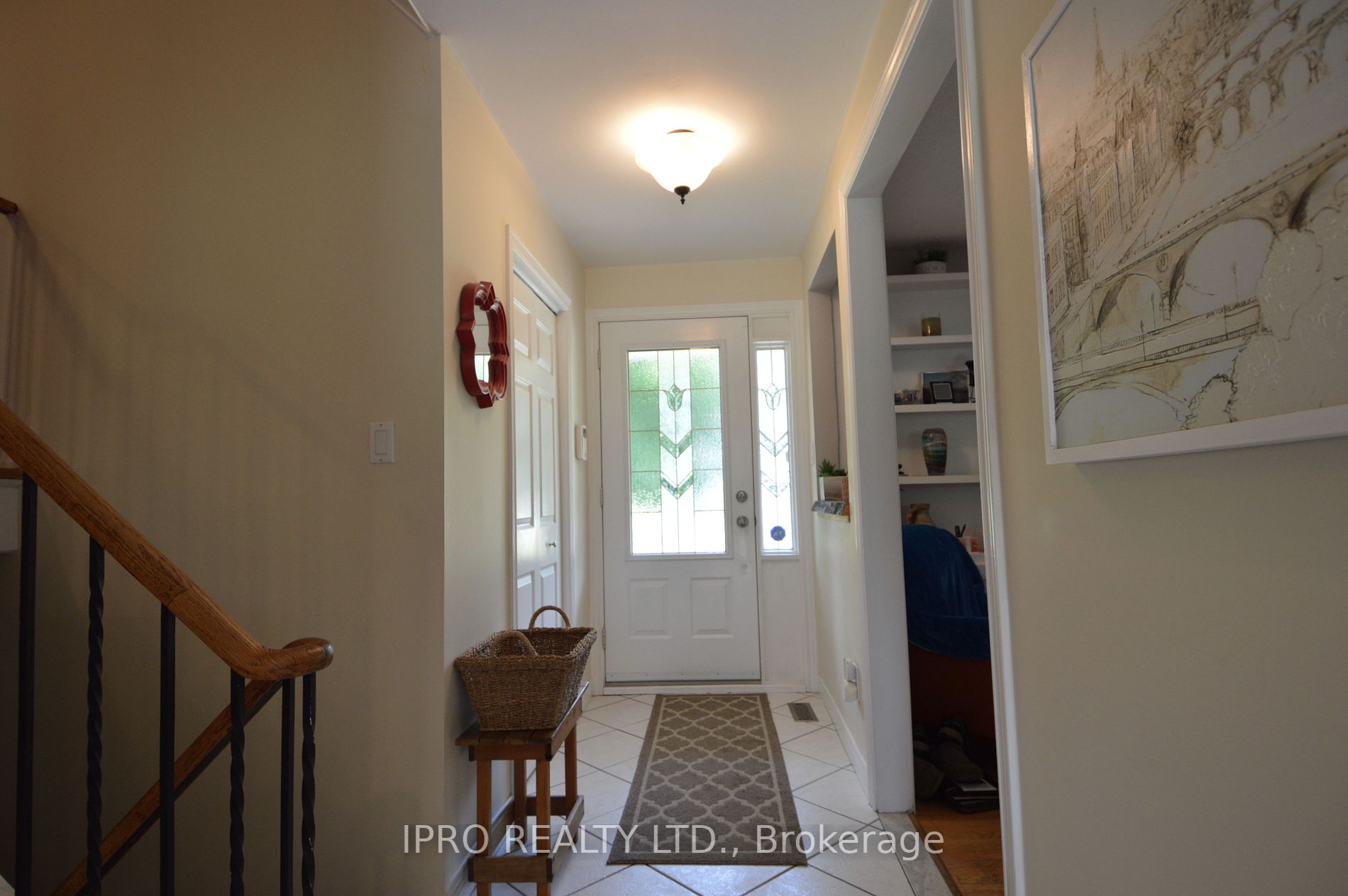 9 Lynda Ave