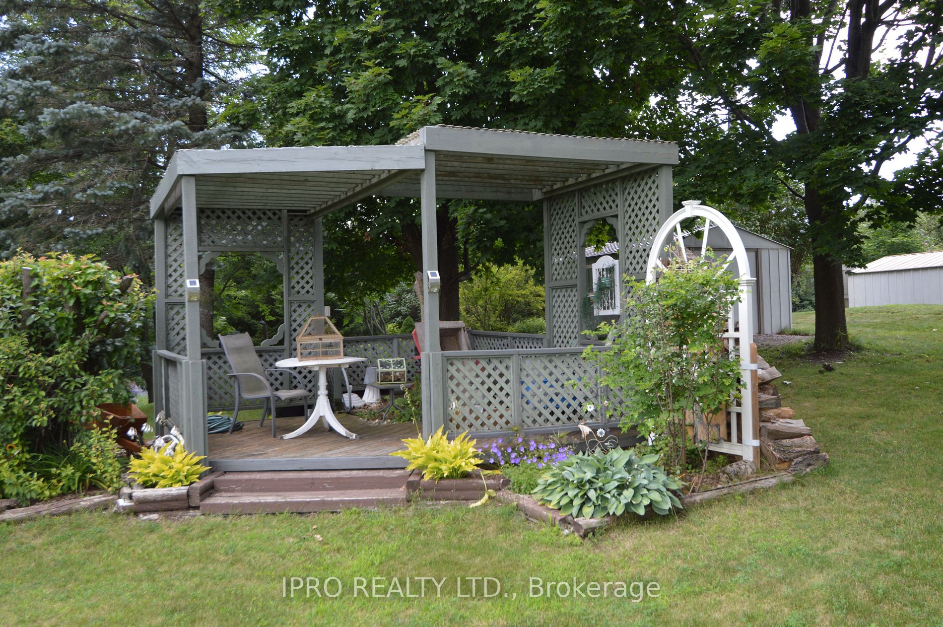 9 Lynda Ave