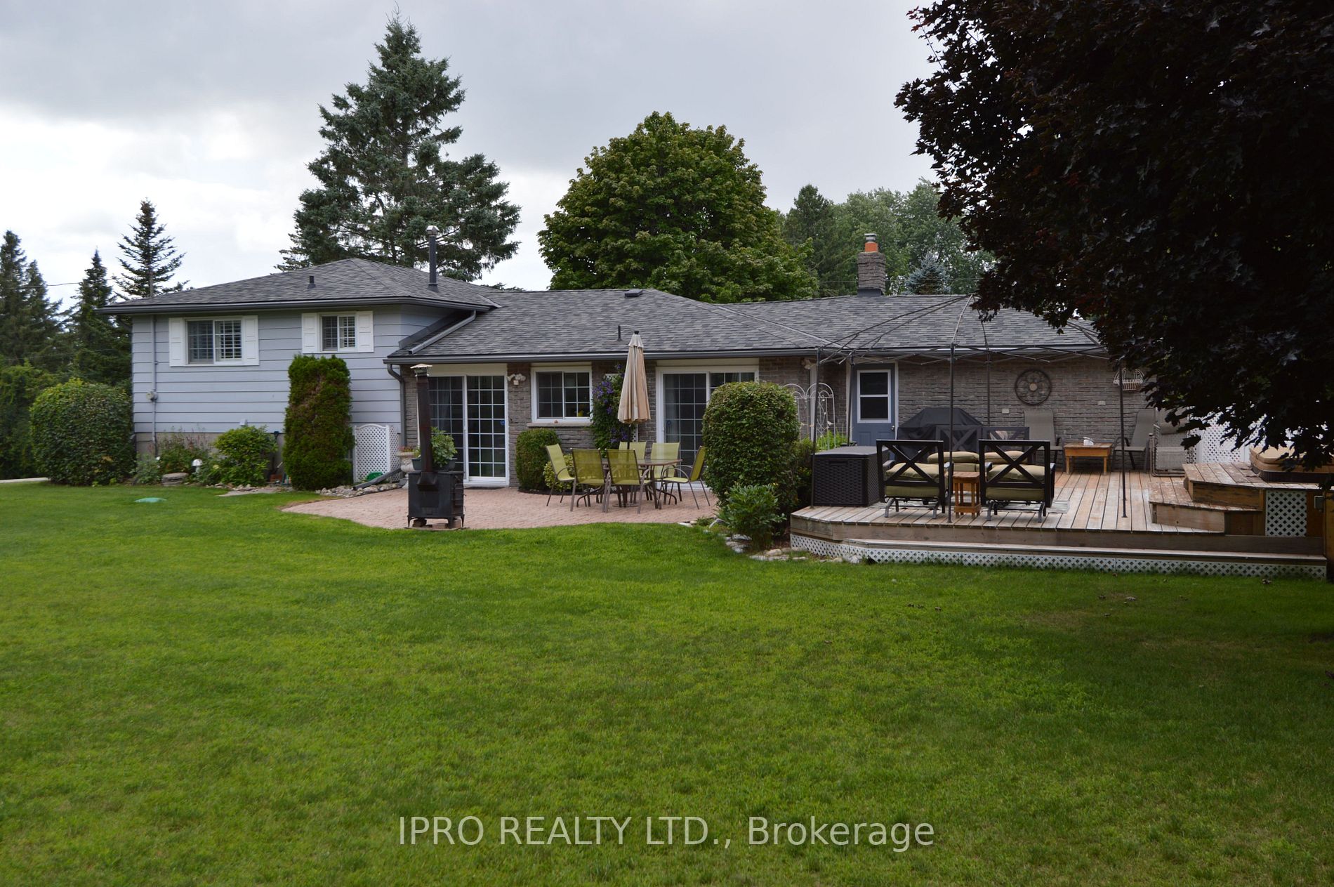 9 Lynda Ave