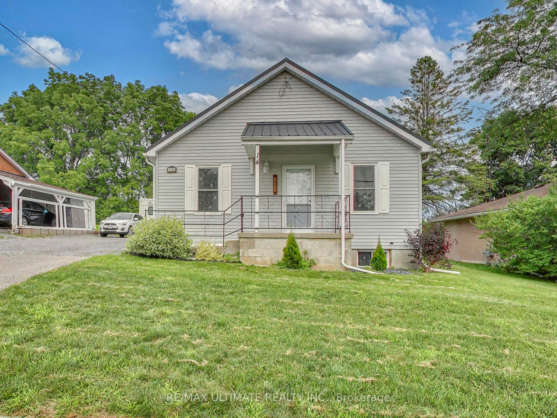14 Burnham Avenue