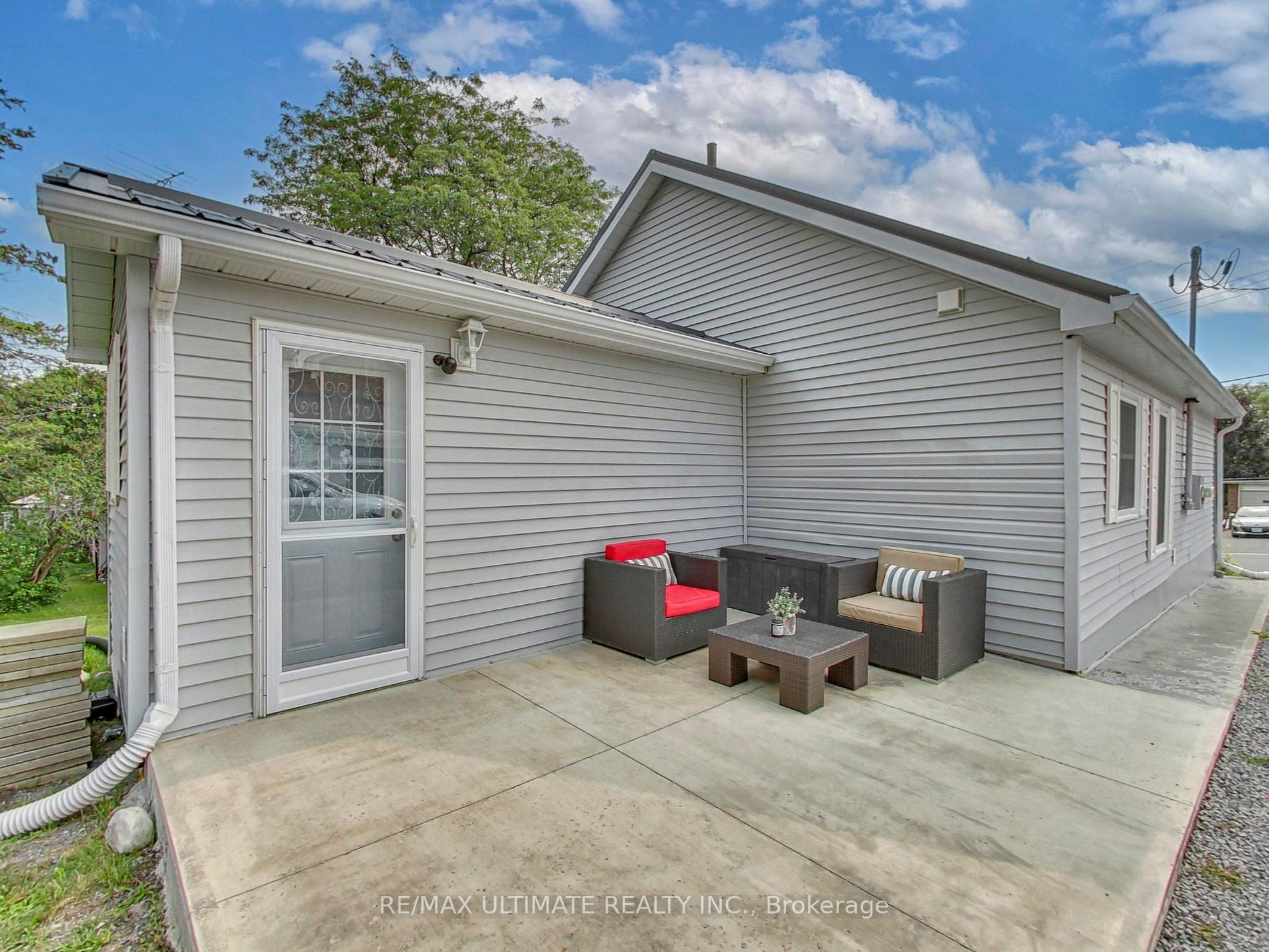 14 Burnham Avenue