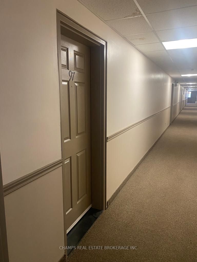 1730 Columbia Court, #97