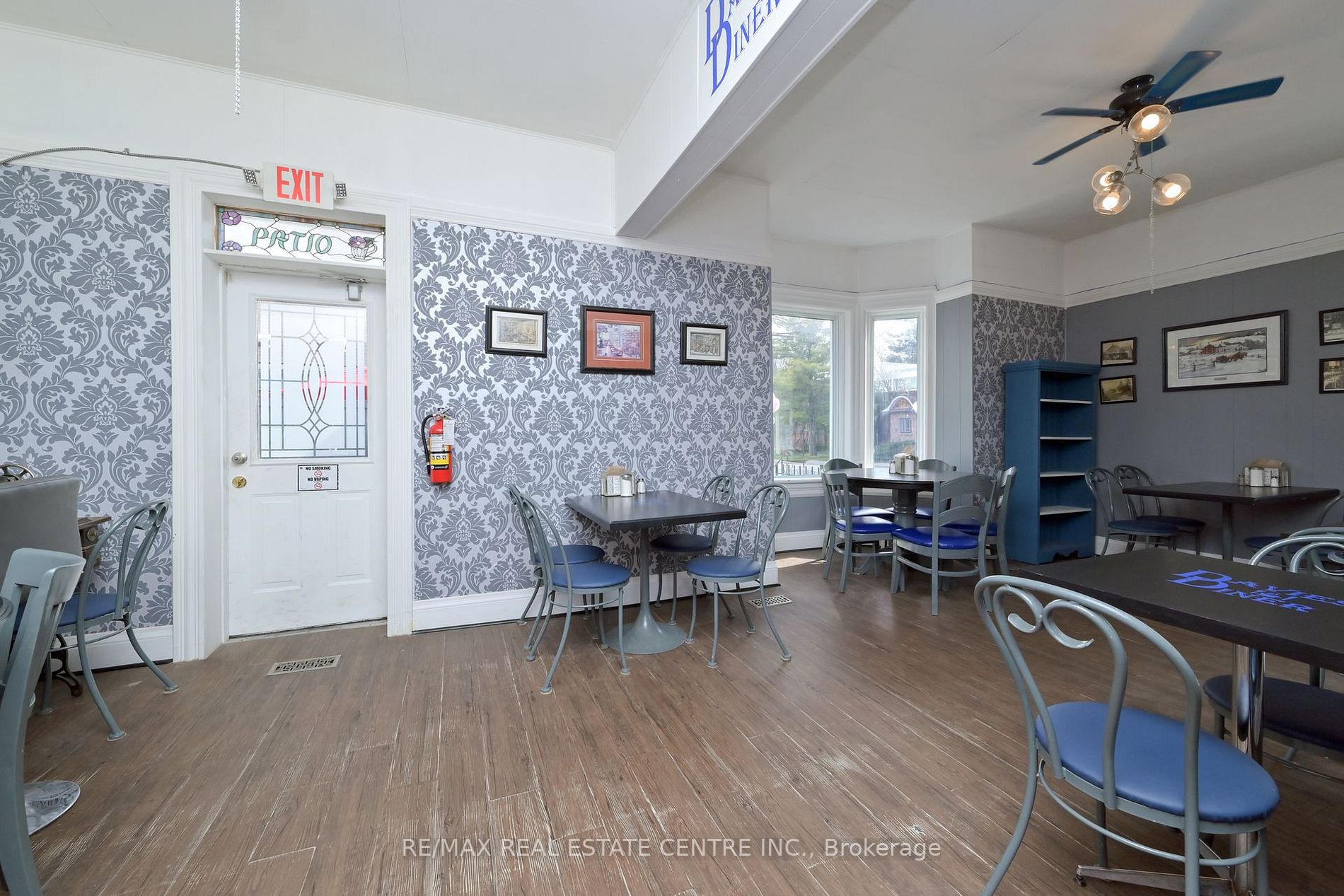 47 Main St S