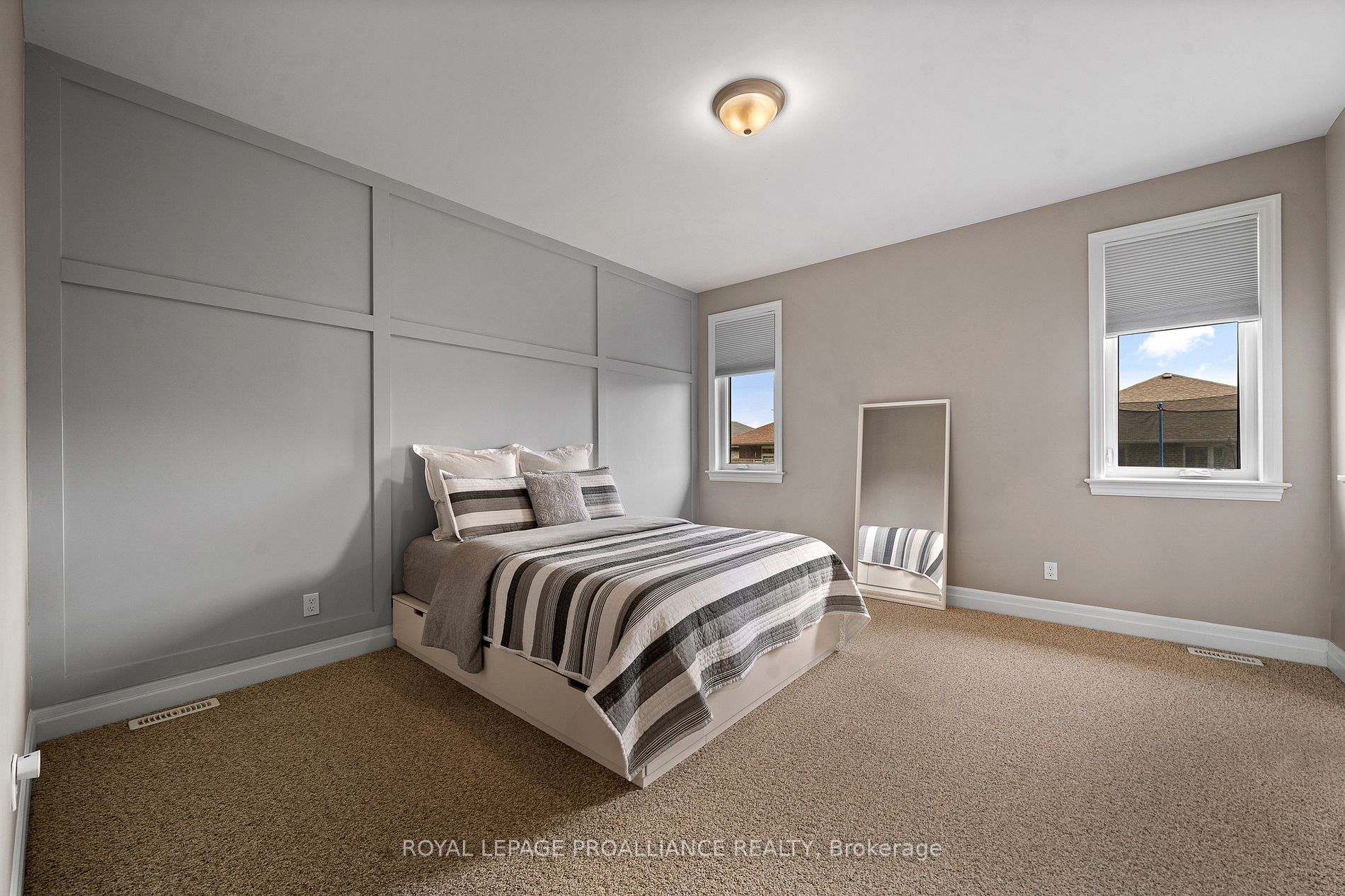 7 Bel Air Cres