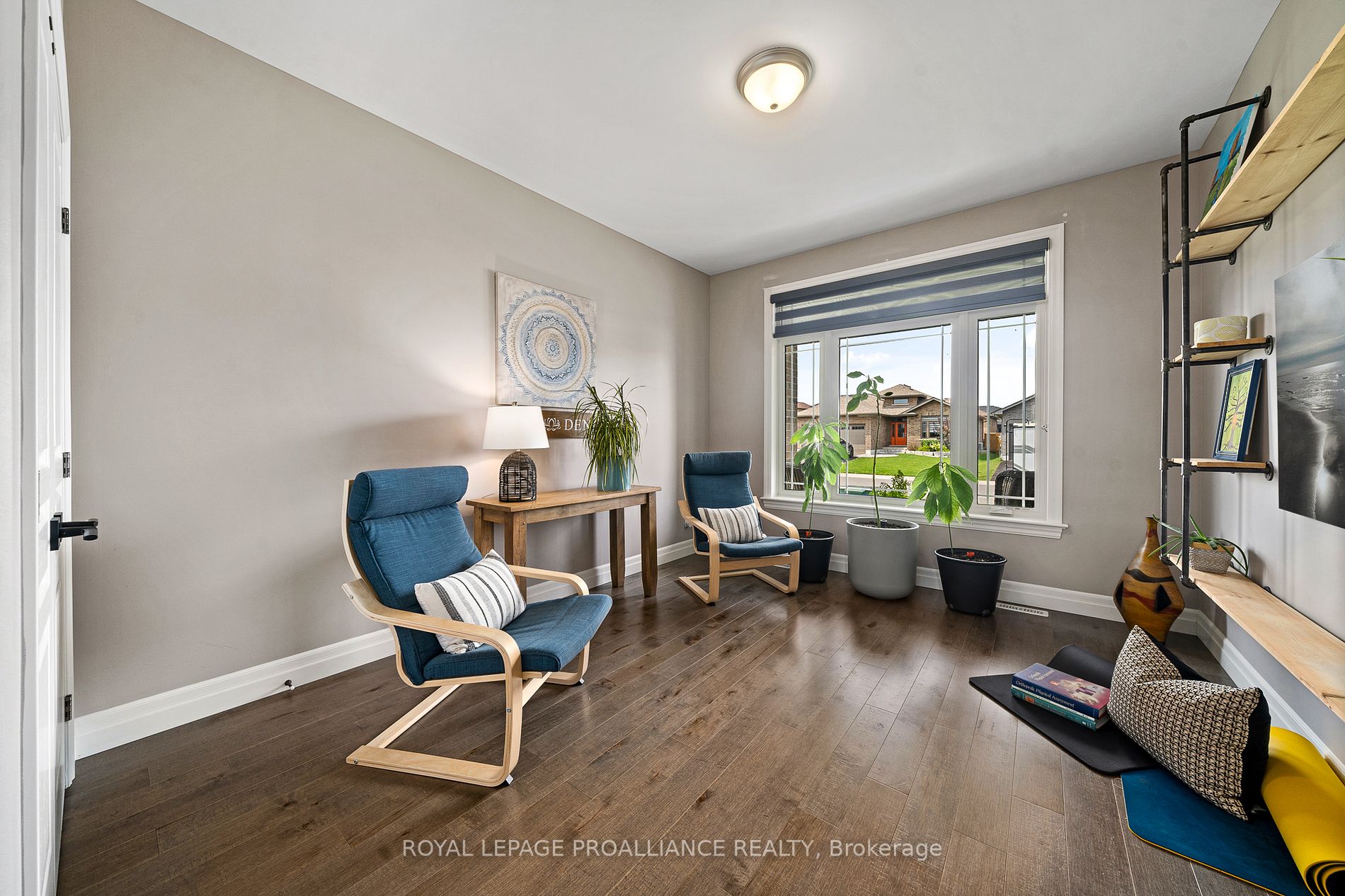 7 Bel Air Cres