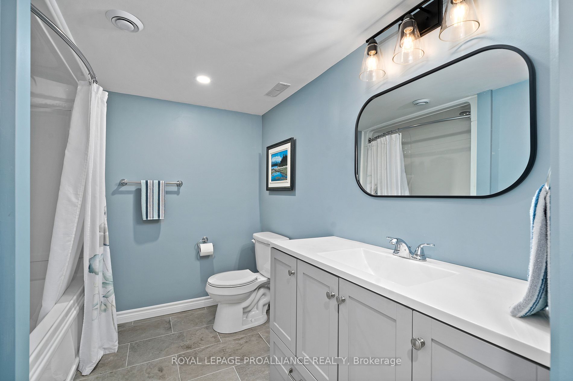 7 Bel Air Cres