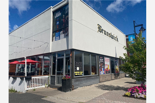 72 James St, Parry Sound