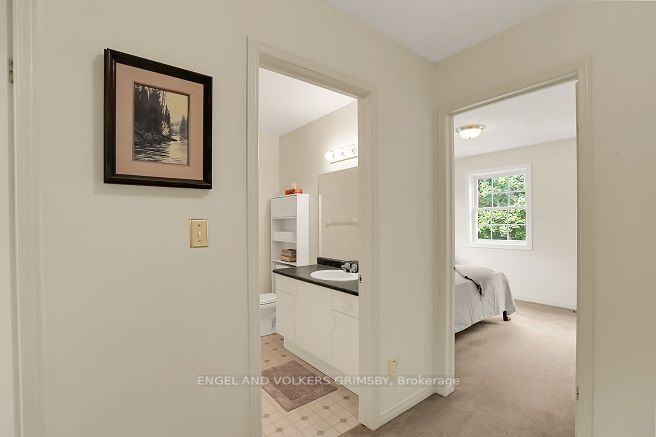 20 Niagara St, #1
