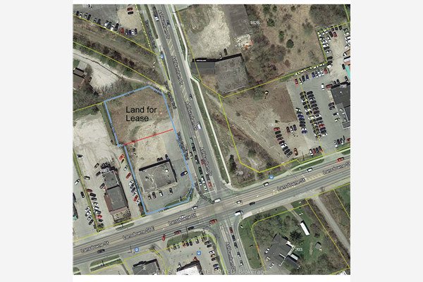 194-198 Lansdowne St E, Peterborough
