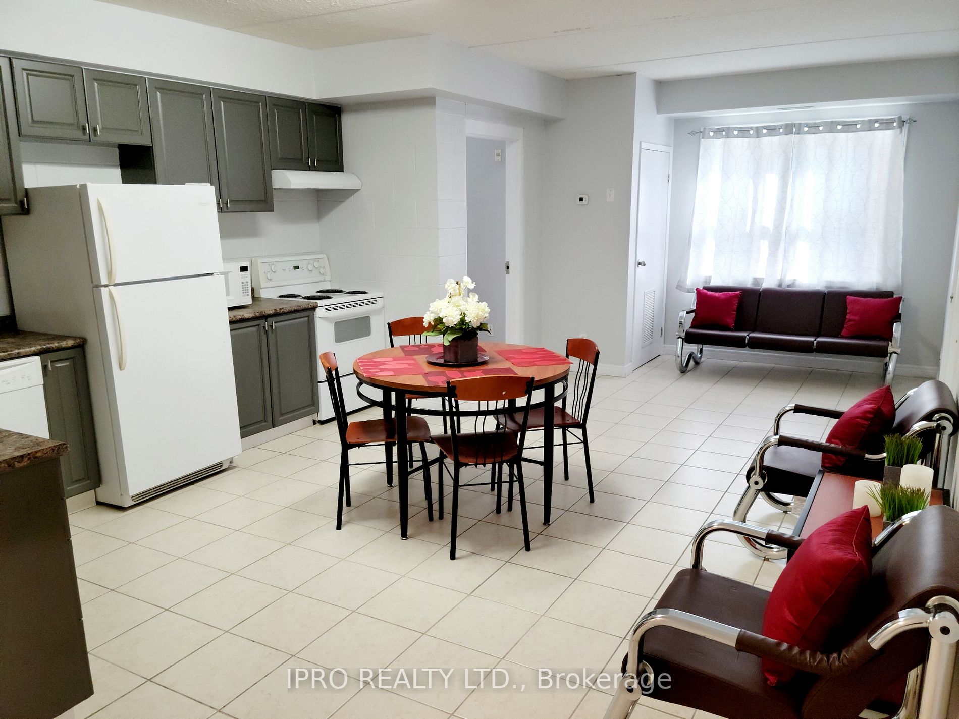 253 lester Street, #103