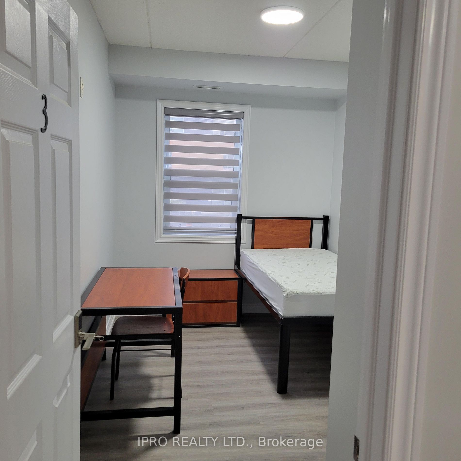 253 lester Street, #103