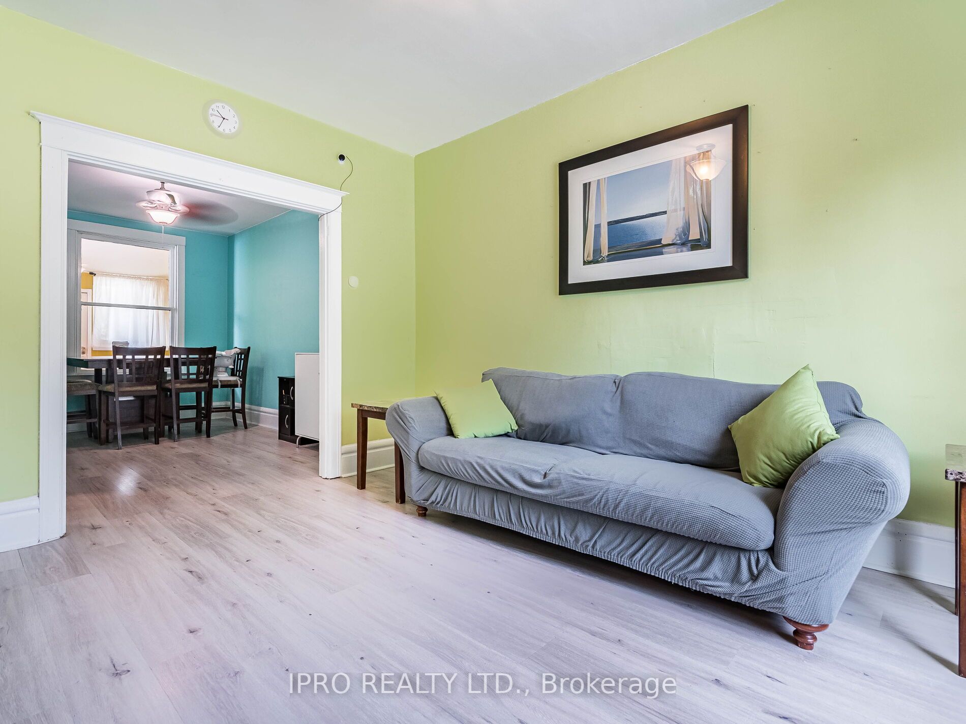 22 Delaware Ave