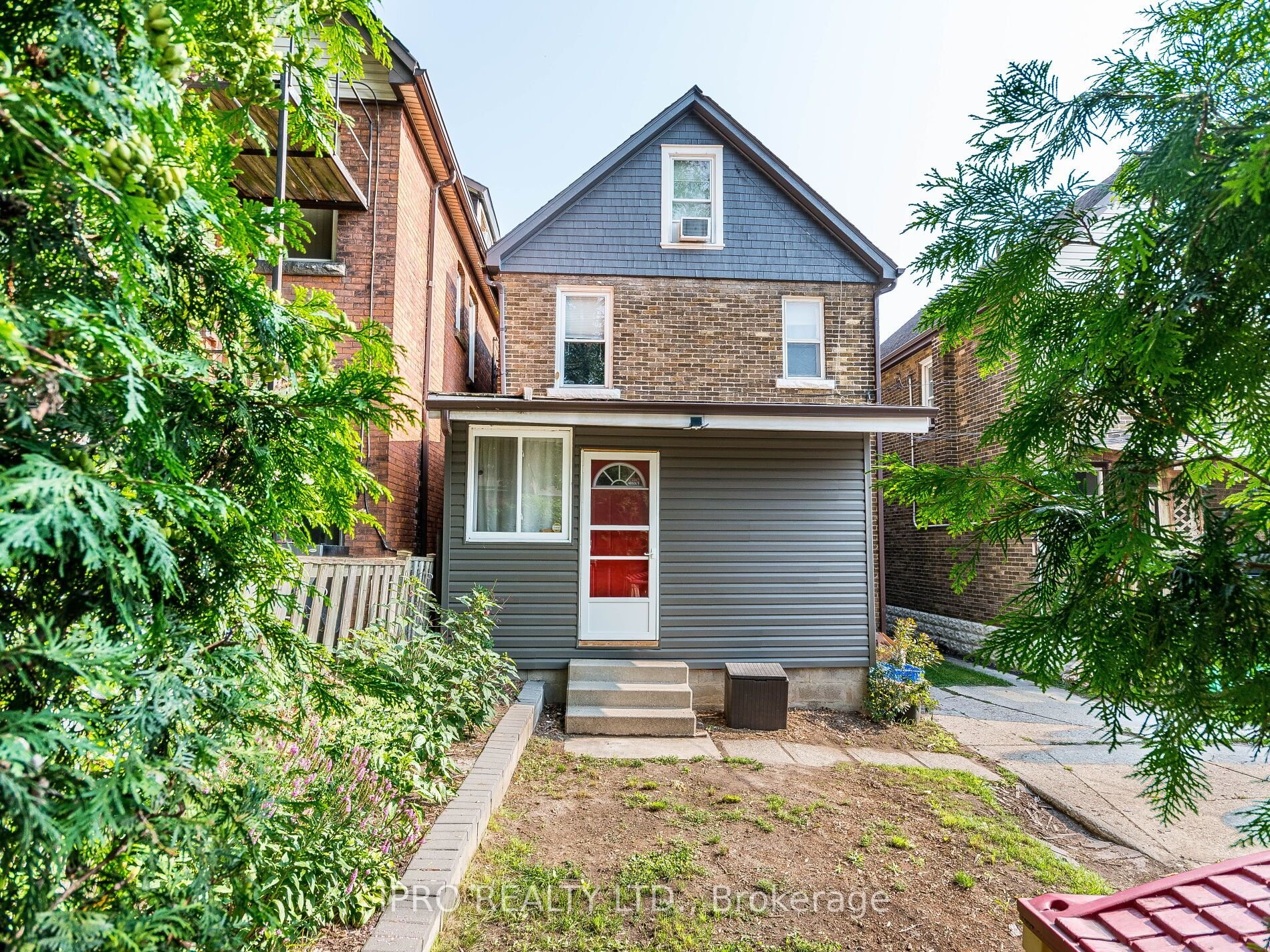 22 Delaware Ave
