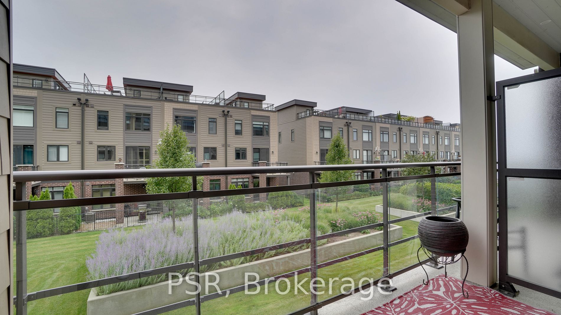 40 Esplanade Lane, #211