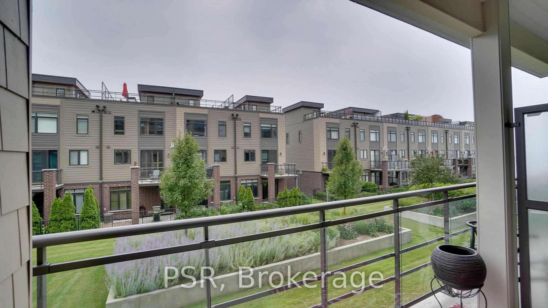 40 Esplanade Lane, #211