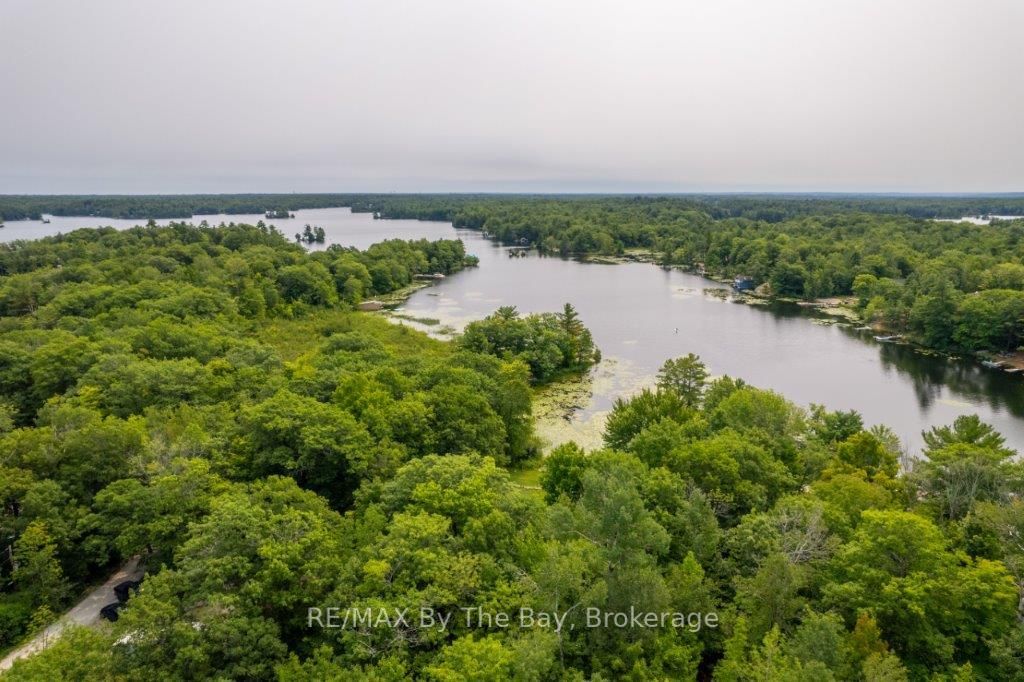 30 Island Dr