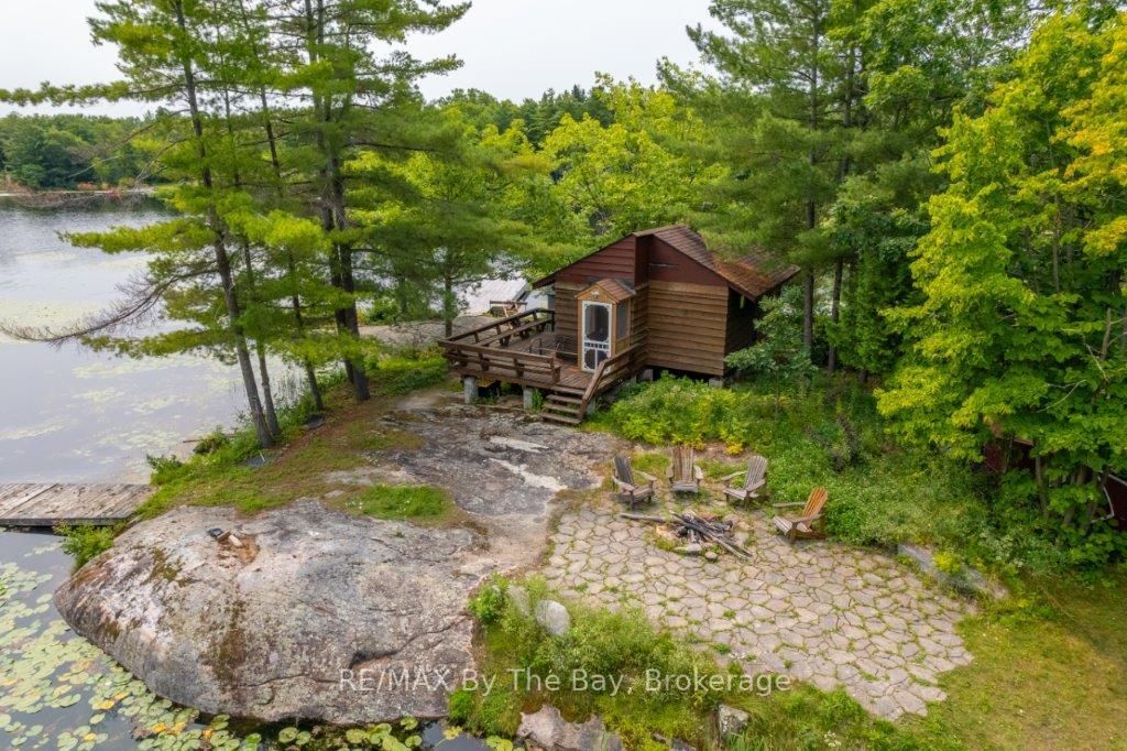 30 Island Dr