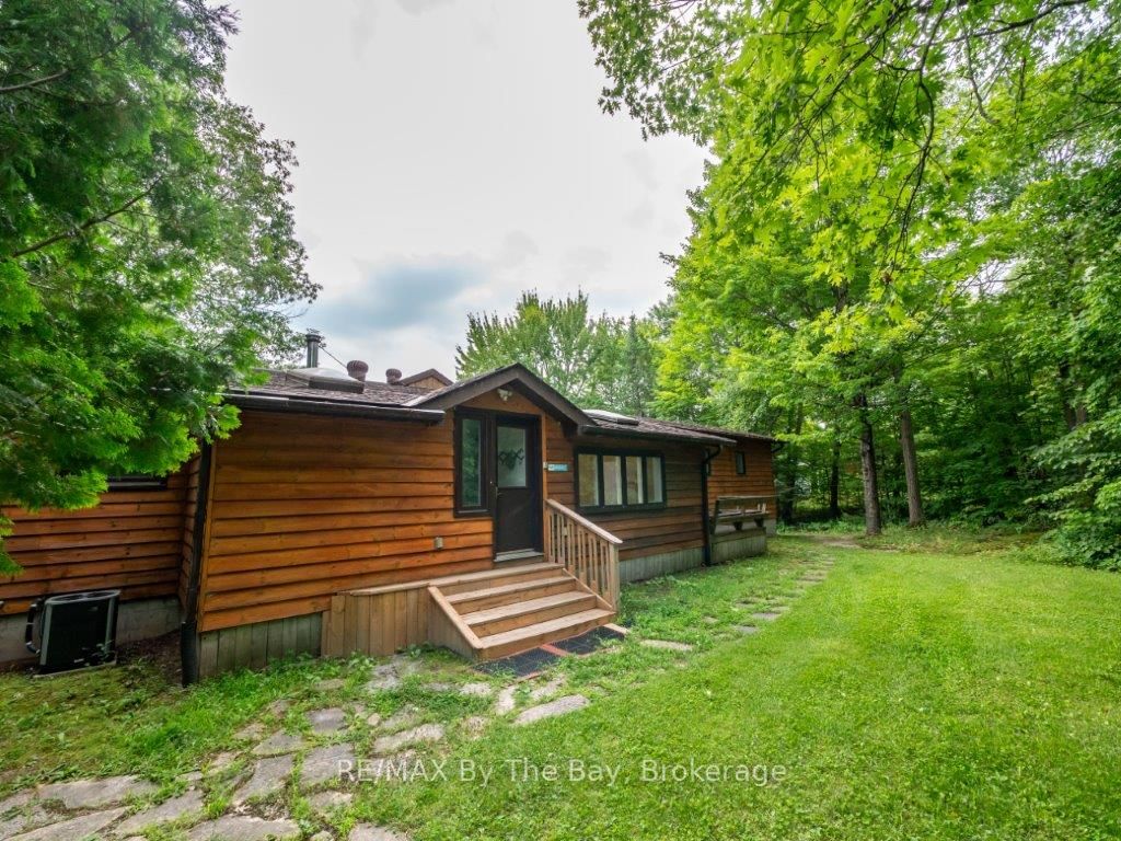 30 Island Dr