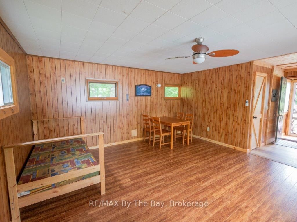 30 Island Dr